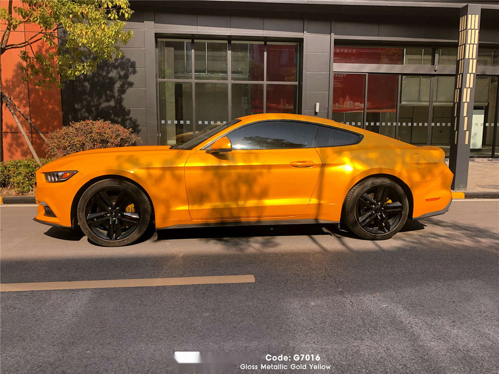 Gloss Metallic Gold Yellow Vinyl alternate view