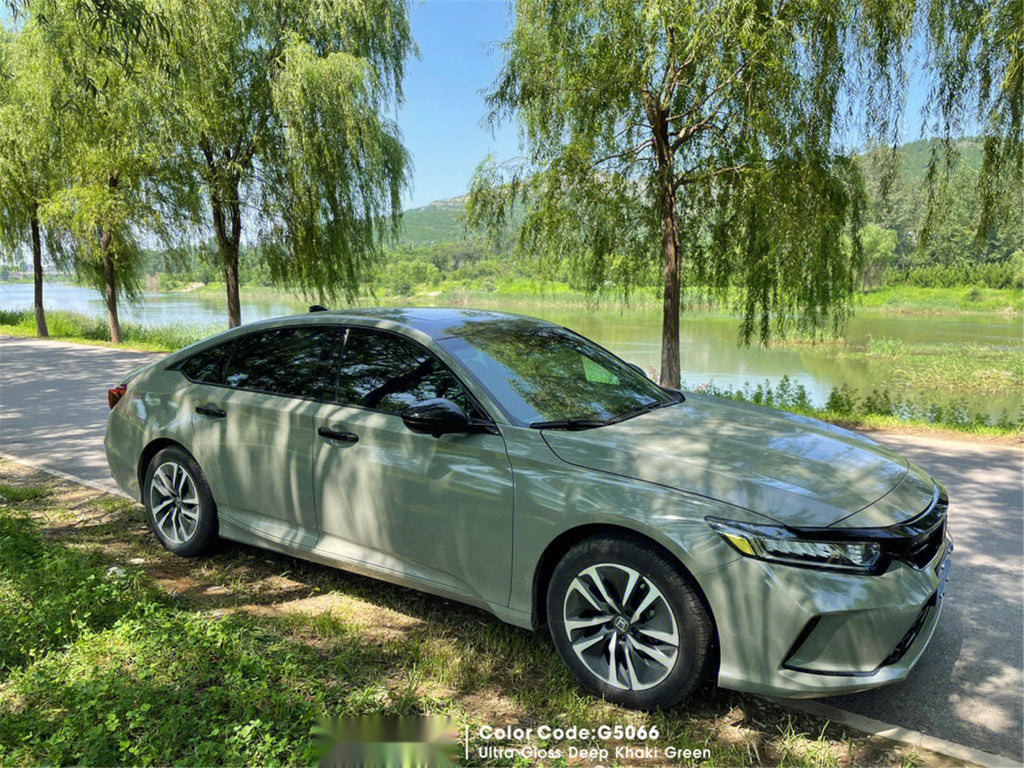 Ultra Gloss Deep Khaki Green Vinyl image 3