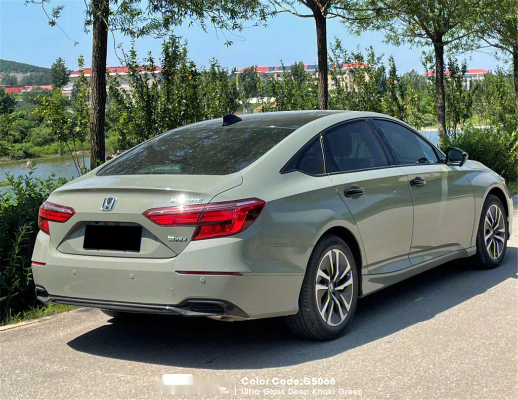 Ultra Gloss Deep Khaki Green Vinyl image 5