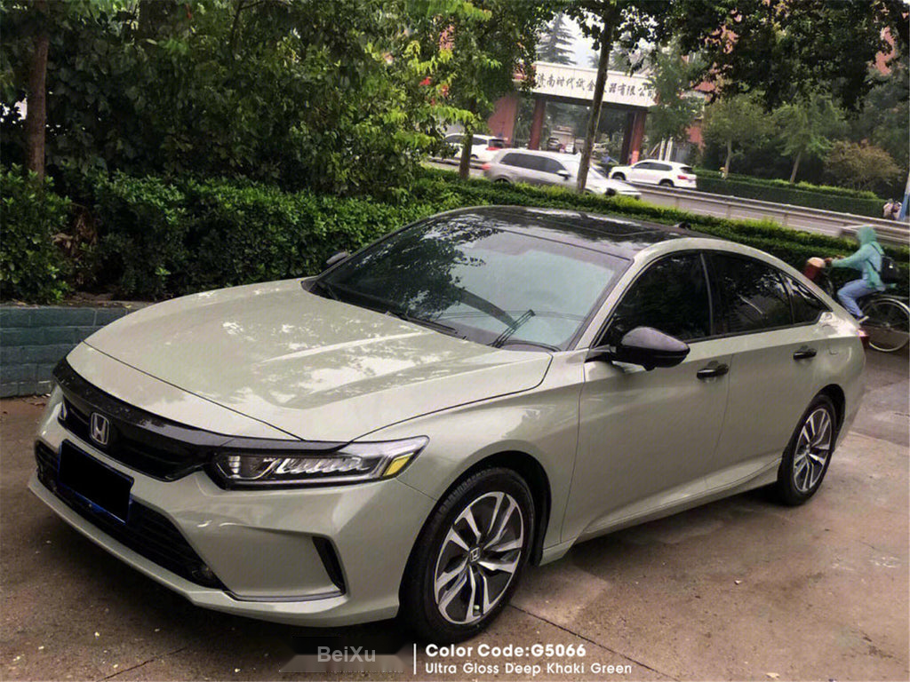 Ultra Gloss Deep Khaki Green Vinyl image 6