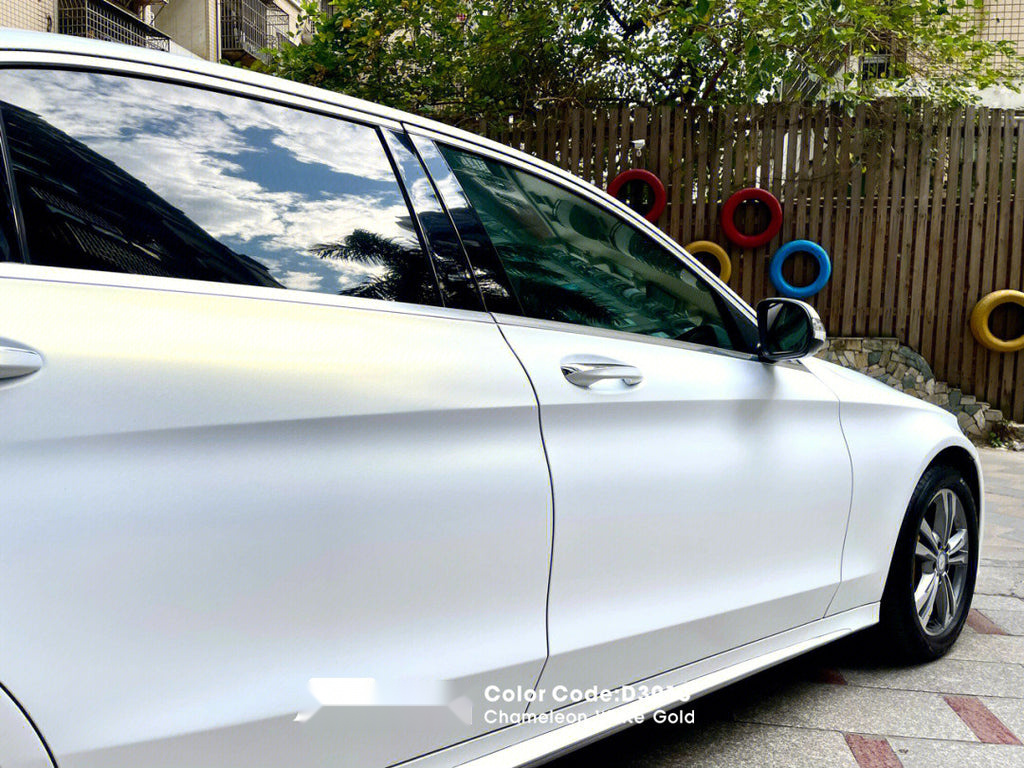 Satin Chameleon White Gold Vinyl image 4