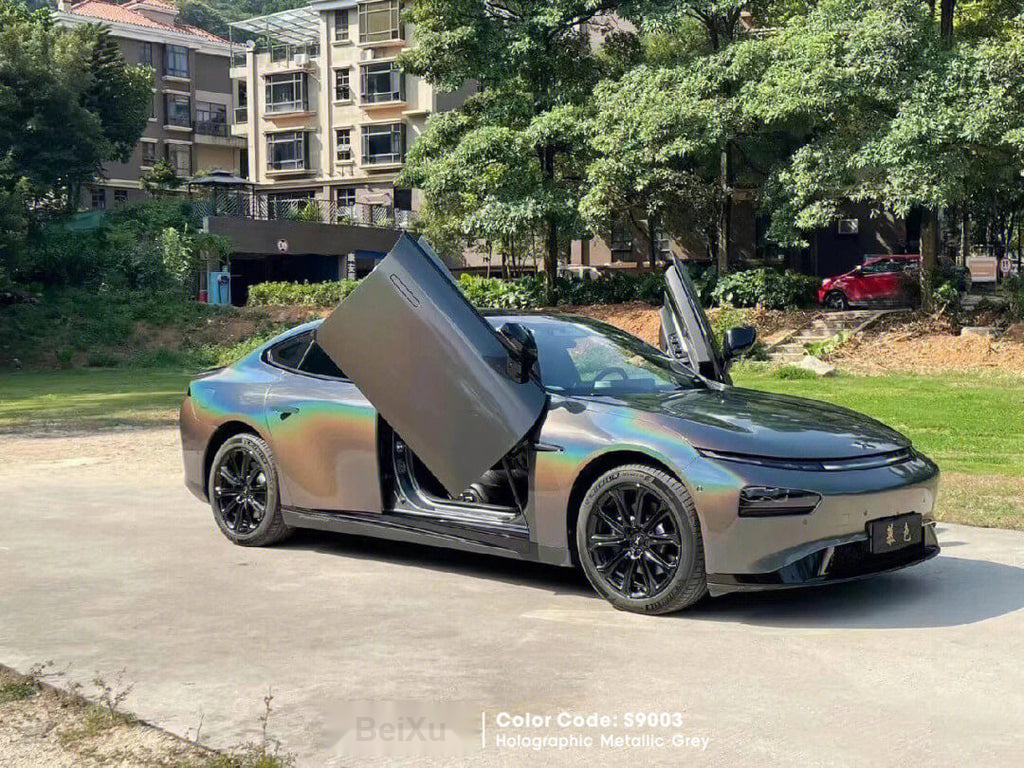 Gloss Holographic Grey Vinyl image 3